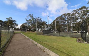 Thornton tennis courts