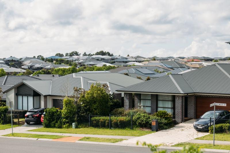 Detatched housing in Gillieston Heights