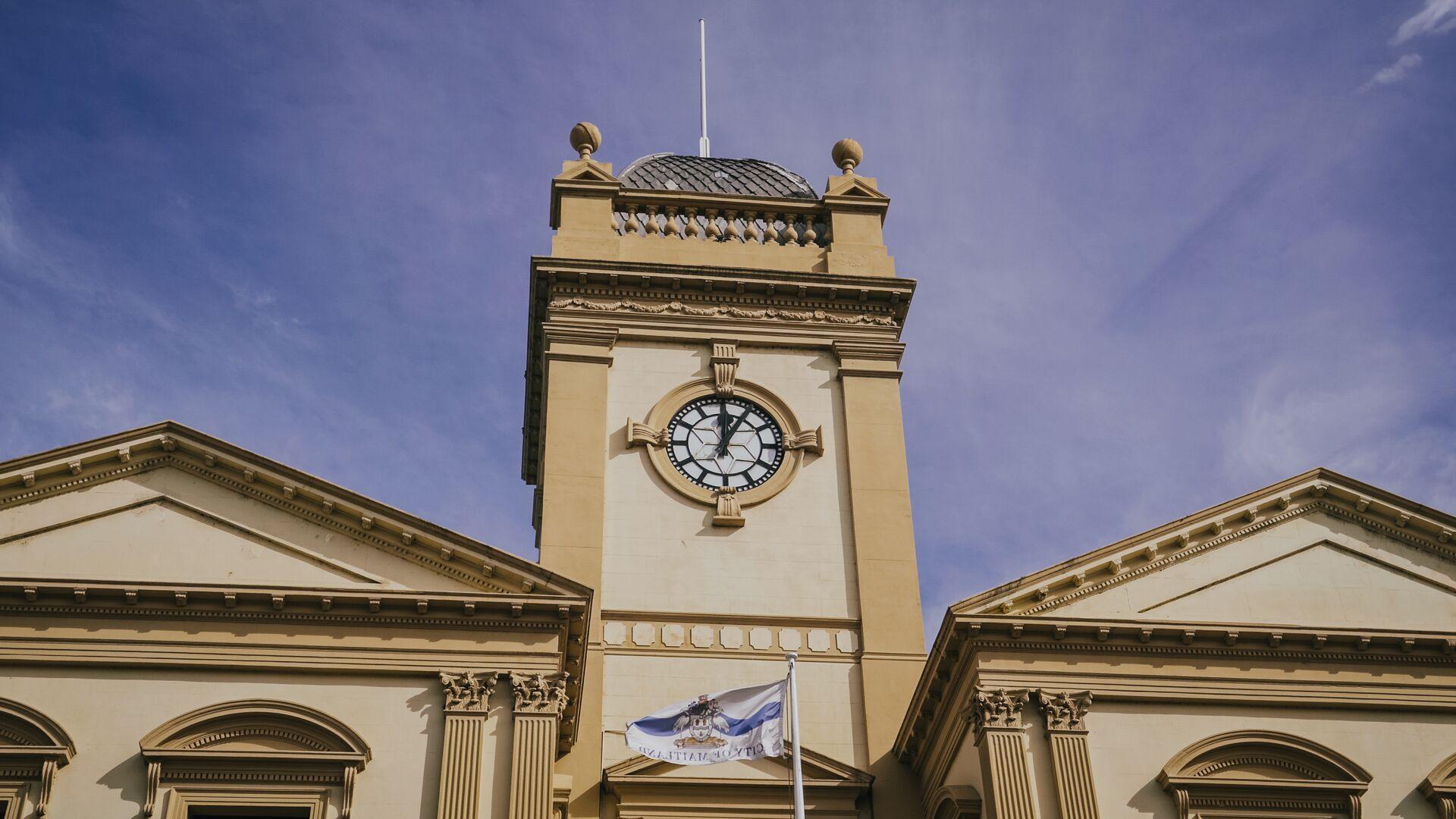 Clock on Town Hall, Maitland